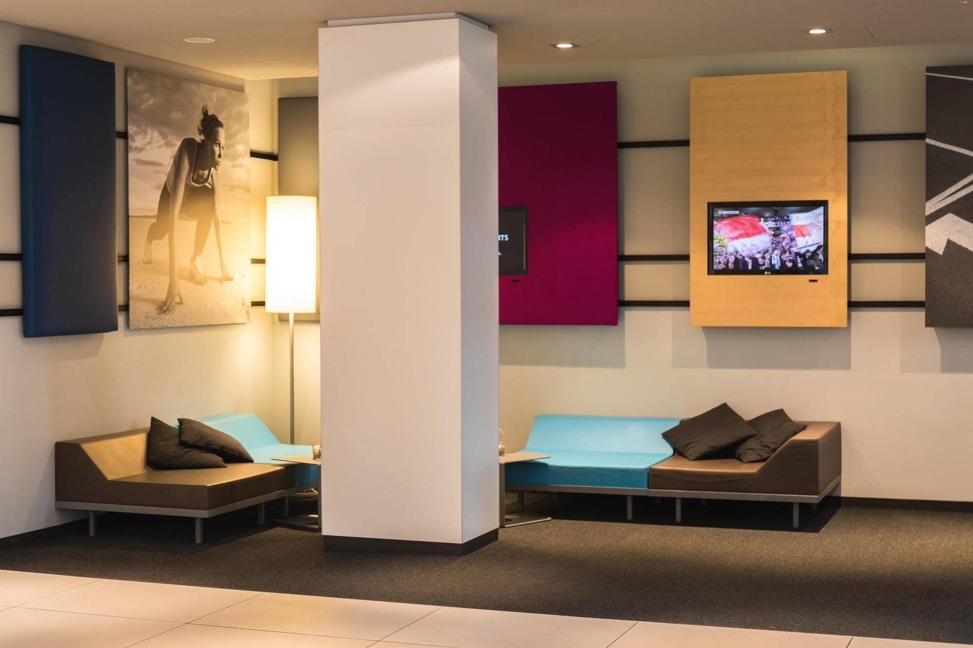 Lindner Hotel Frankfurt Sportpark, Part Of Jdv By Hyatt Frankfurt am Main Exterior foto